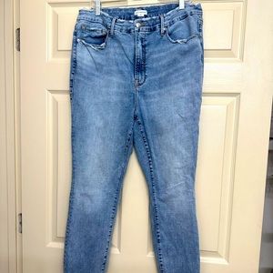 Good American Good Legs Destroyed Hem Jeans Size 18